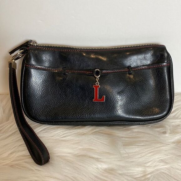 Black women’s wristlet  - Picture 1 of 5